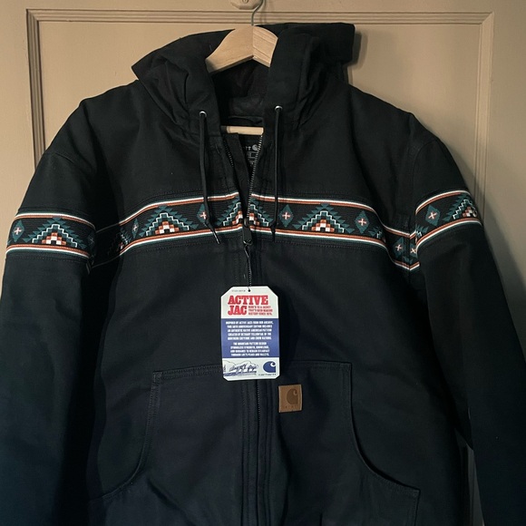 Carhartt Women's Montana Jacket - Picture 3 of 4